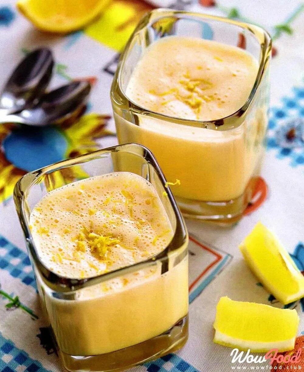 Гоголь моголь напиток. Эгног напиток. Десерт гоголь моголь. Гоголь моголь это. Карамель гоголь моголь.