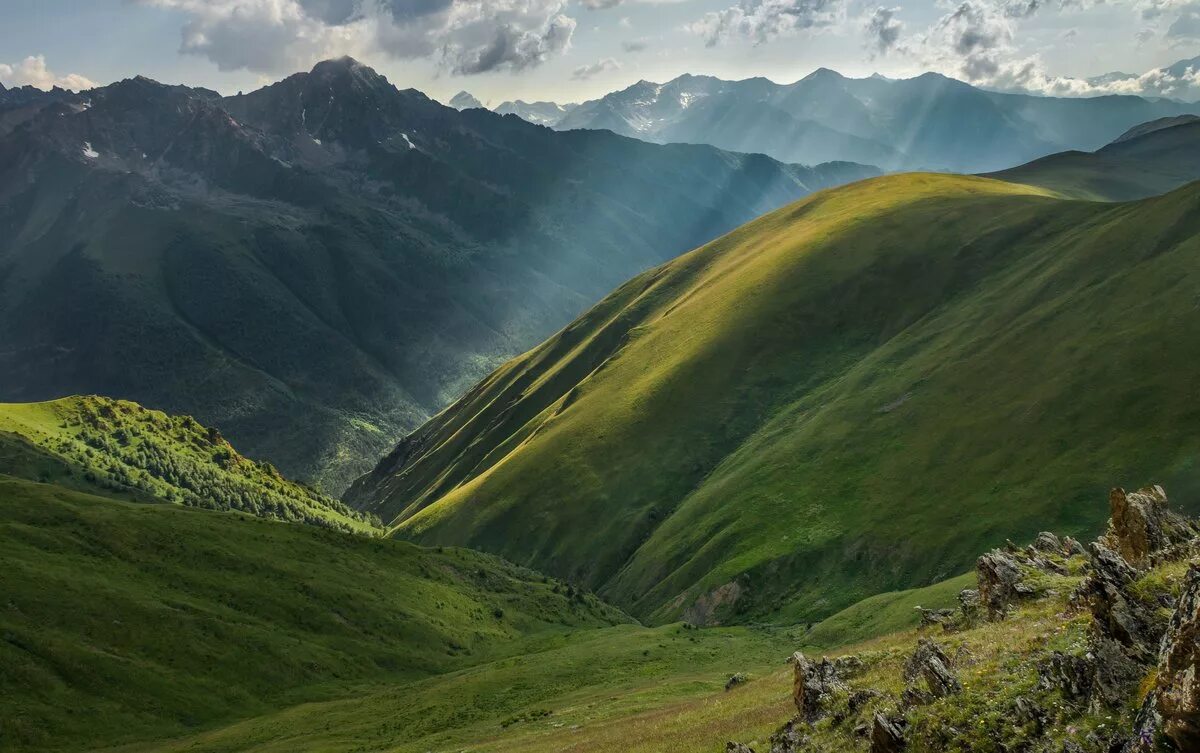 курорты кчр бечасын. покажи карачаево черкесию. покажи карачаево черкесию. горы кавказа карачаево черкессия. горы карачаево черкессии.