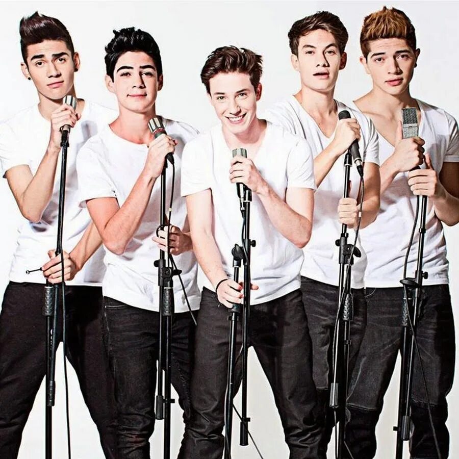 Группа содержит. Cd9 band. архипов бойз бэнд. группа cd9 беби. бойз бэнд премьер министр.