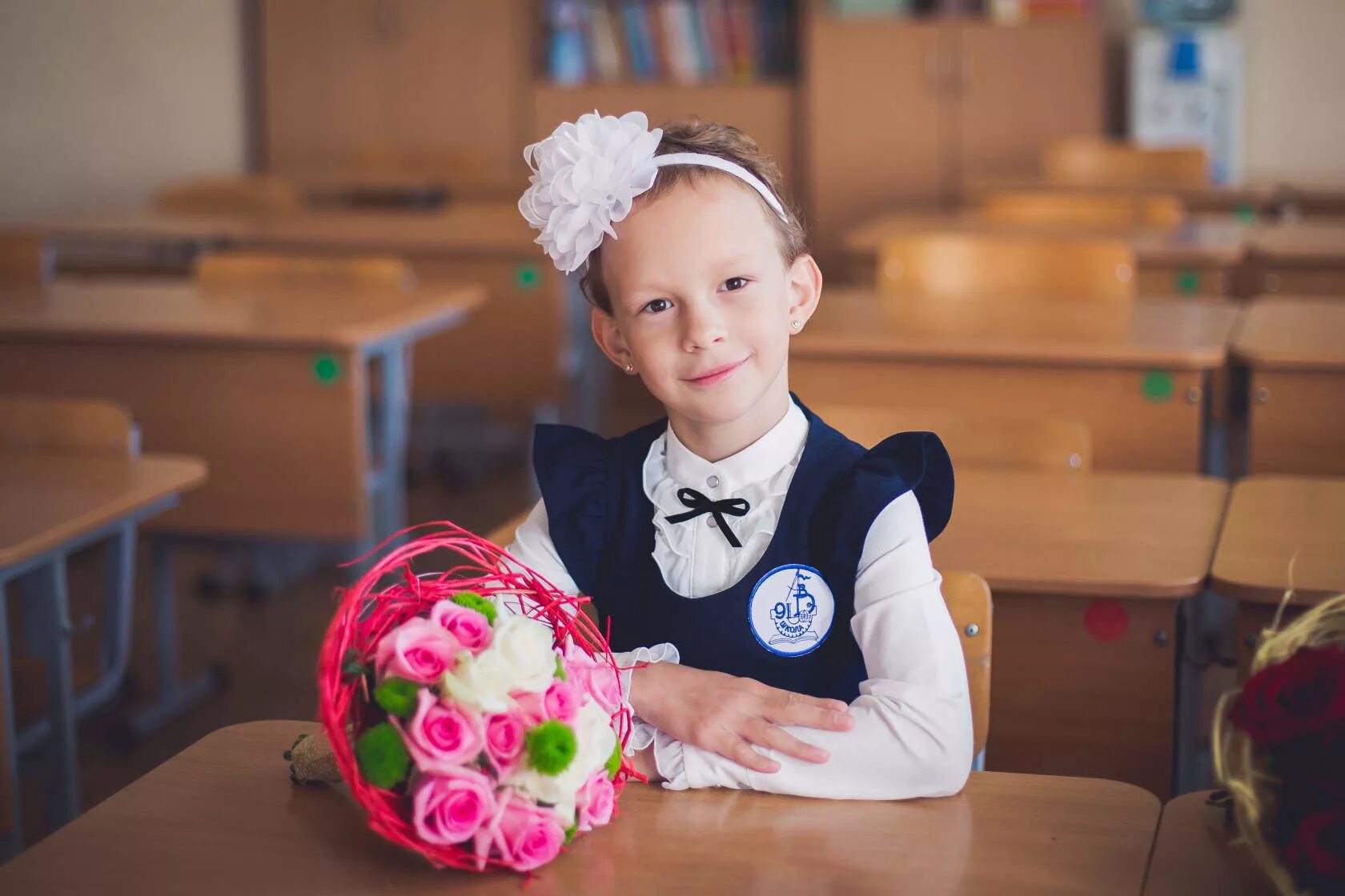 1 сентября 1 класс девочка. Букет &quot;первоклашка&quot;. букет на 1 сентября первокласснику. первоклашки с цветами. букет для первоклассницы.