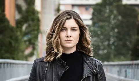 Siate semplici, è la leggerezza a dare la felicità. 
