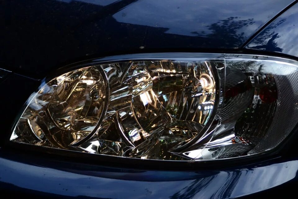 Фары киа спектра 2006. Лампа ближнего света киа шума 2 2006г. Лампочка ближнего света киа спектра 2008. Киа спектра лампочки ближнего и дальнего света. Ближний свет спектра.