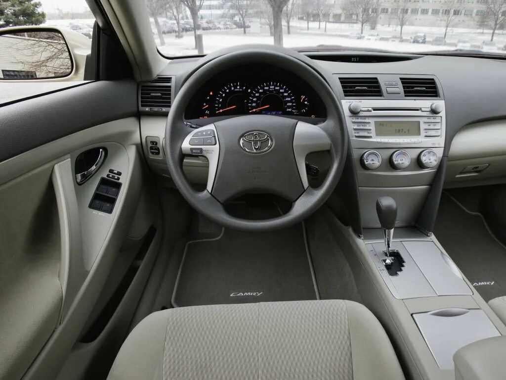 Торпеда тойота камри. Toyota Camry 2009 салон. Toyota Camry 2006 2.4. Toyota Camry 2011 Interior. Toyota Camry xv40 2009.