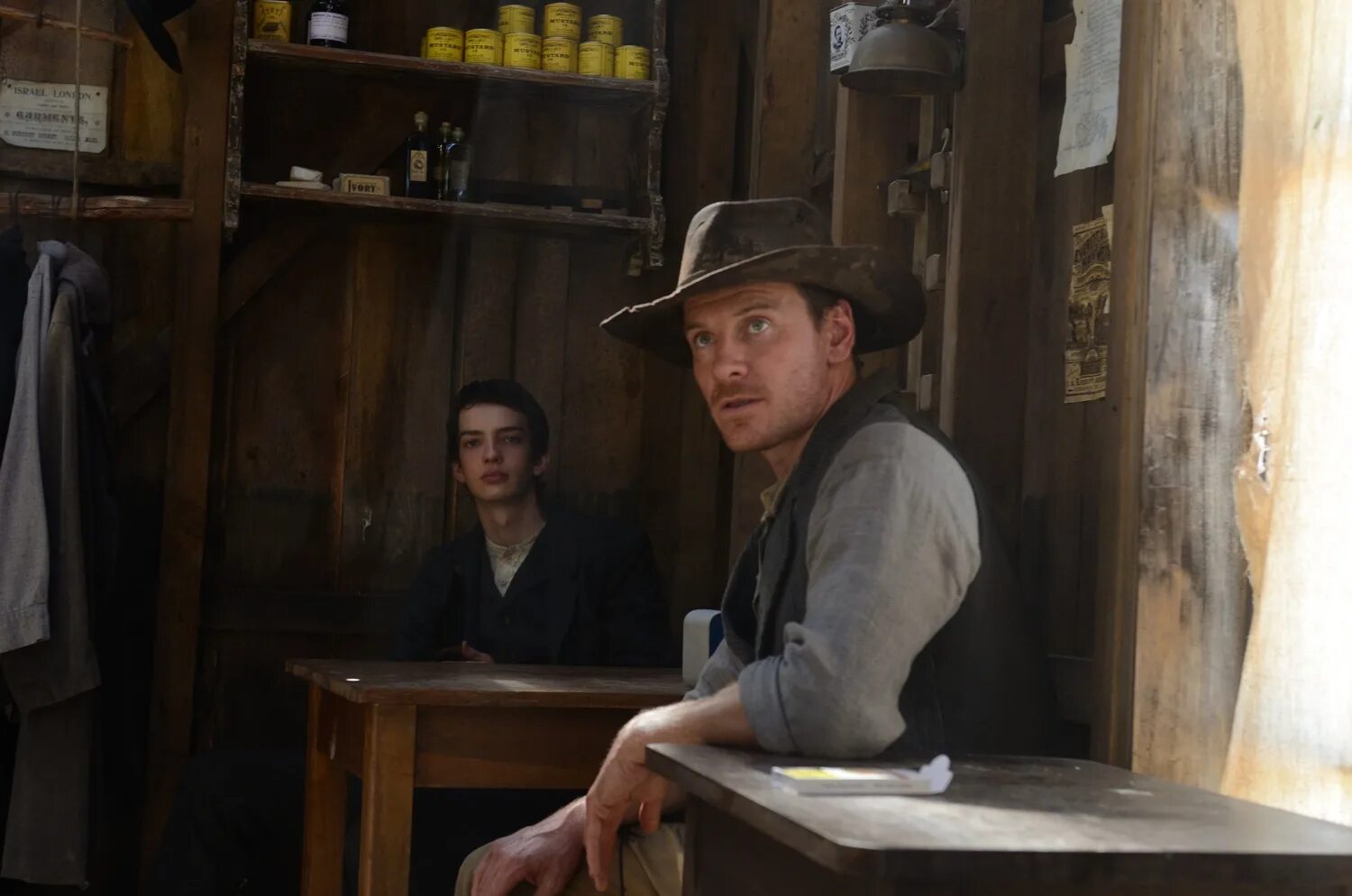 Строго сюжет. Кадры из фильма серена 2014. Юрий шатохин возмездие. Сергей безруков каникулы строгого режима. Строго сюжет.