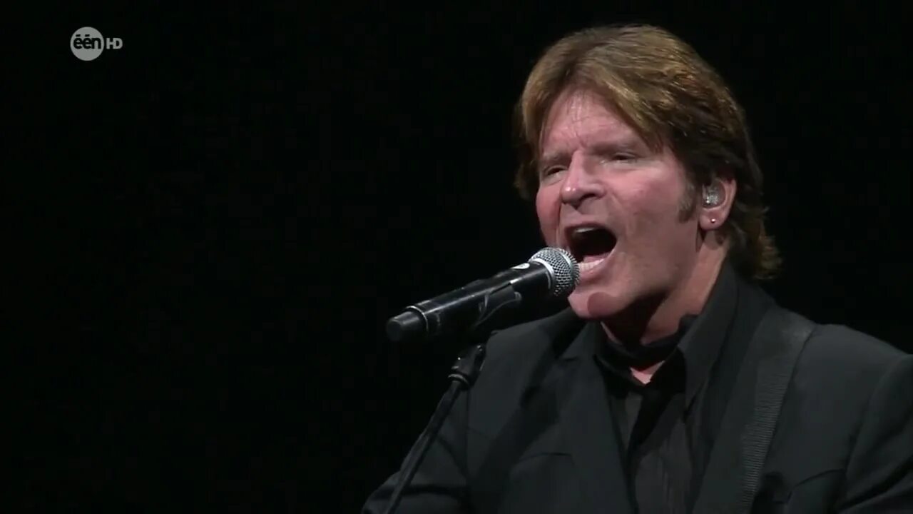 John fogerty black and white. джонни rain. Johnny rain villain album. Johnny rain villain album. John rain.