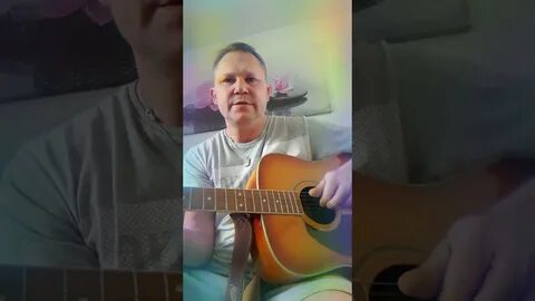 Мне б убежать далеко далеко