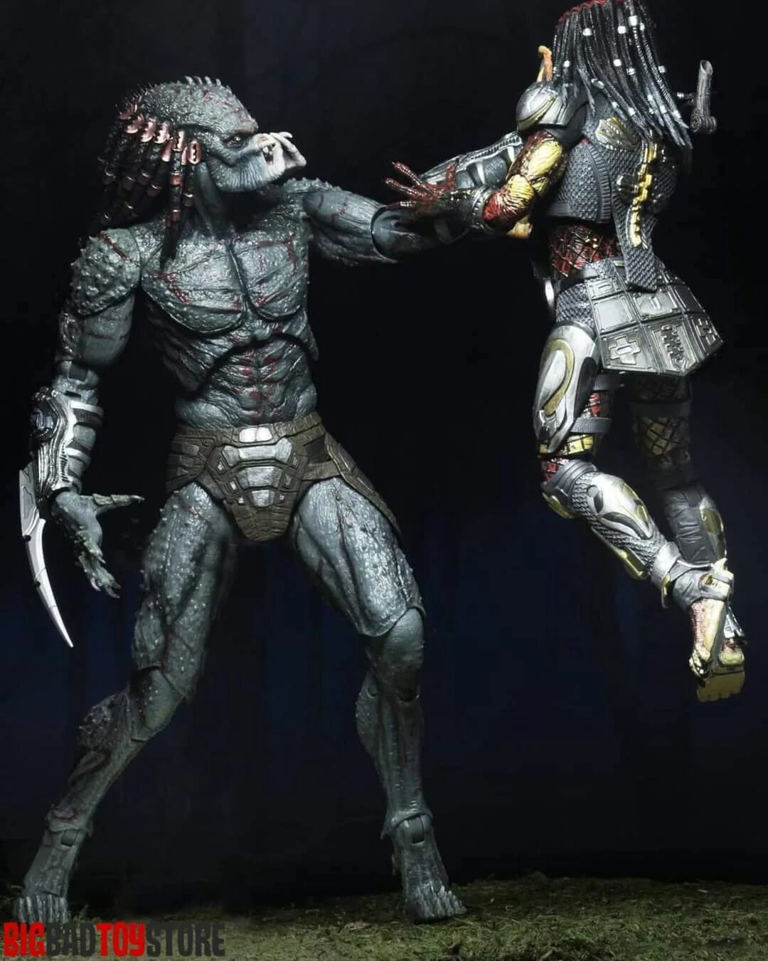 Чужой против хищника 2018. NECA хищник ассасин. NECA Predator 2018: Armored Assassin Predator Deluxe Action Figure. Хищник против 2018