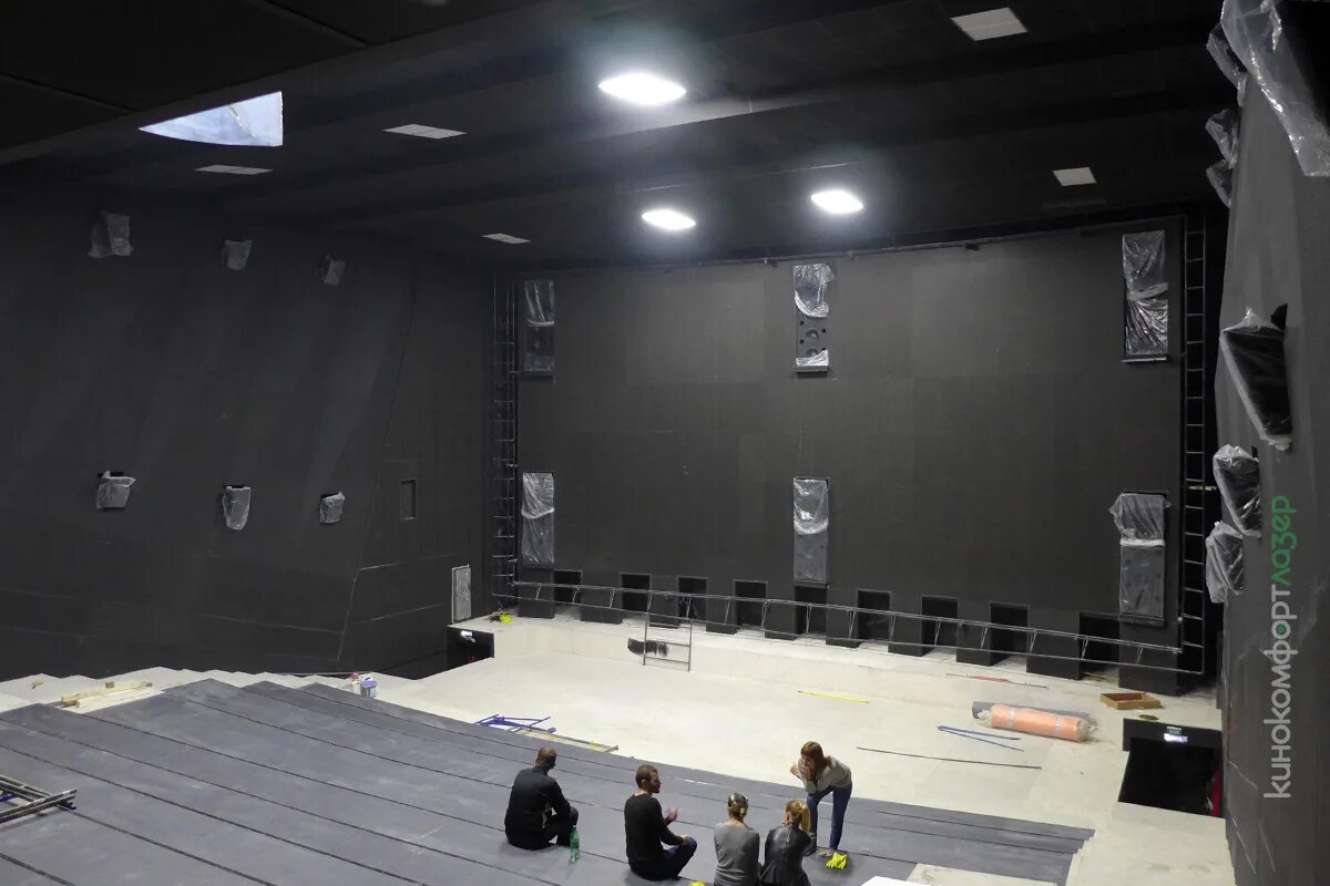 С днем рождения кино. Утренние сеансы в кино. Гриннфильм орел зал 2. Гриннфильм 7 зал комфорт курск. Гриннфильм курск зал премьер.