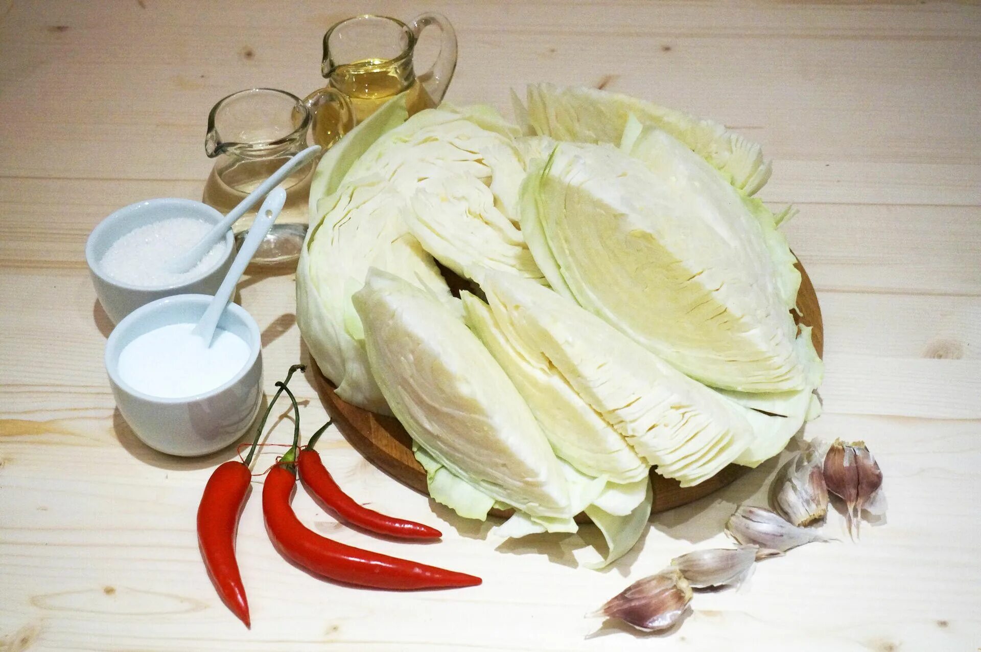 Капуста кусками фото рецепт. Мжаве комбосто. гурийская капуста. капуста мжаве по грузински. капуста по гурийски.