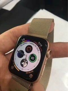 Gold aluminium case apple watch