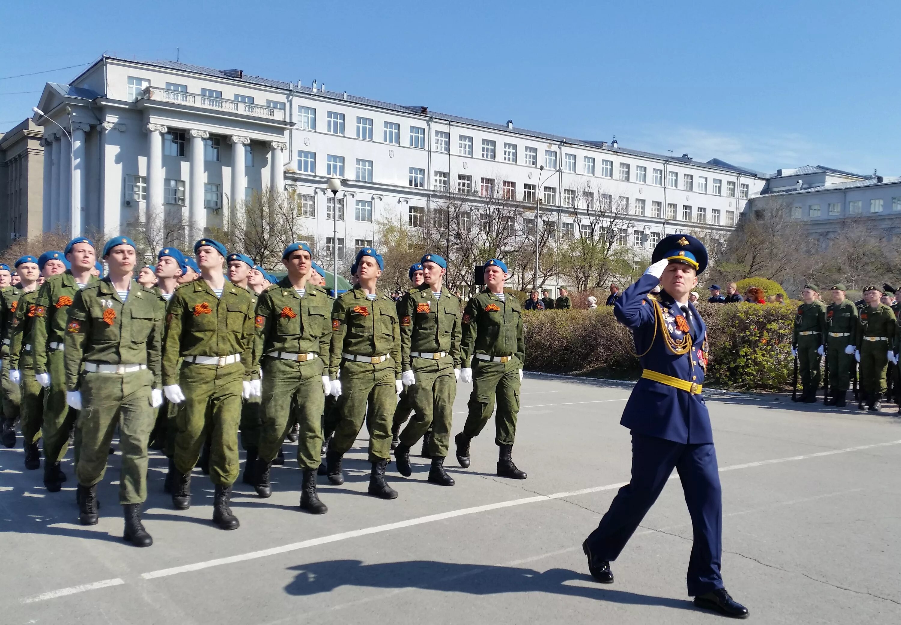 Учебный центр урала. Военный учебный центр УРФУ Екатеринбург. Военная Кафедра УРФУ Екатеринбург. Военная Кафедра УПИ Екатеринбург. Офицеры военной кафедры УРФУ.