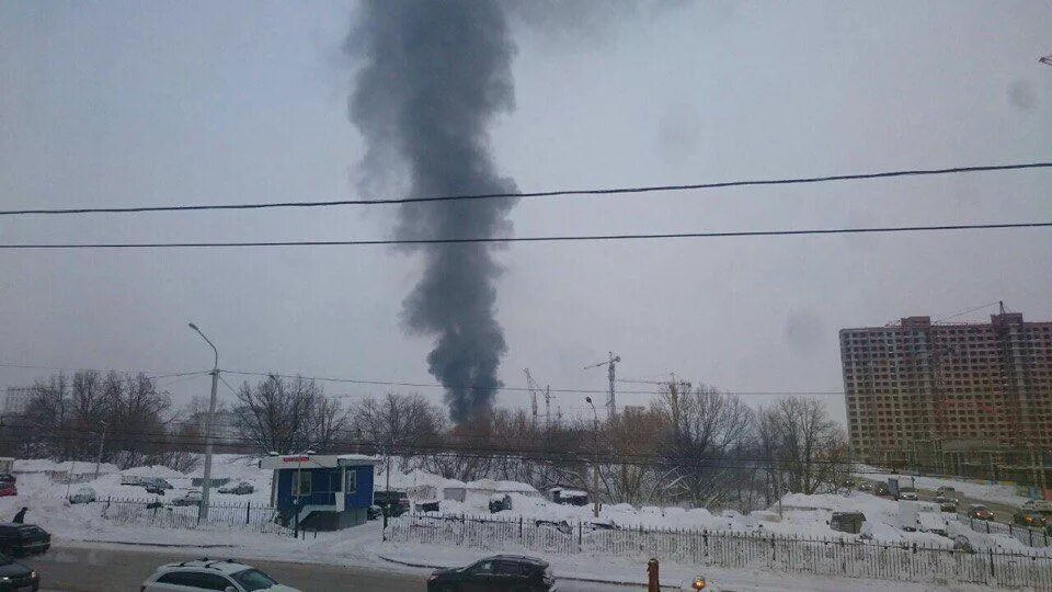 Тревога уфа сегодня. Пожар на Октябрьской революции в Уфе. Пожар Дорогино Уфа. ТЦ Планета Уфа пожар. Уфа Чернышевского 198 пожар.