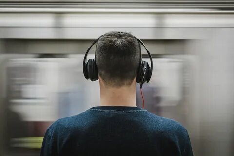 Слушать музыку во время игры