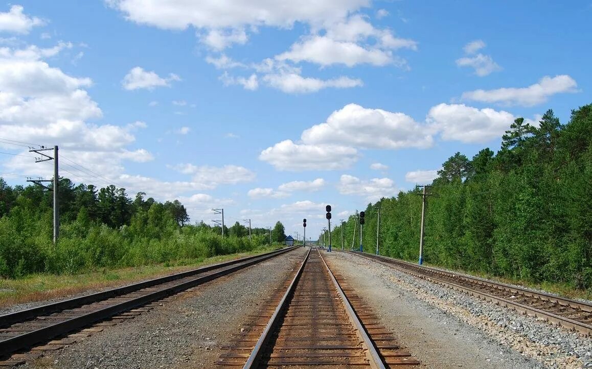 Разъезд сколько. Железнодорожный разъезд. Тра станции западно сибирская железная дорога. Разъездят или разьездят. Разъезд 3 кбш.
