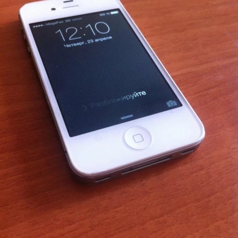 Покупка телефона на авито. Iphone 4s белый. Iphone 4s 16gb. Iphone 4 16gb. Айфон 4s белый.