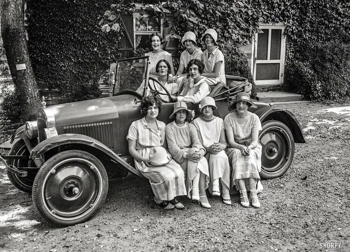 Ретро гоу. Kustom kulture. Машины 1920 годов. Ретро гоу. Ford bus 1940.