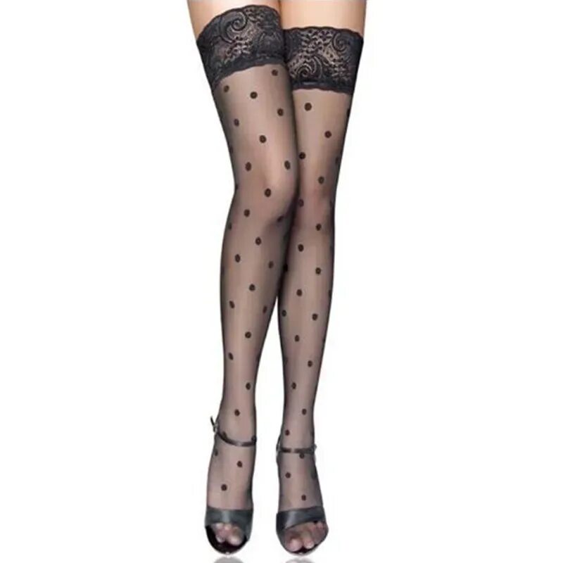 Чулки в сеточку. Чулки с рисунком. Девушки в кружевных колготках. Stockings he. Черные чулки с красной резинкой.