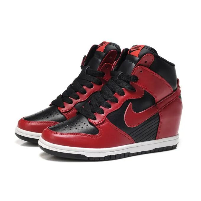 Обувь кроссовки найк. Sneakers найки. Nike Red Black Sneakers. Кеды Nike 528899-602. Кроссовки Сникеры Nike женские.