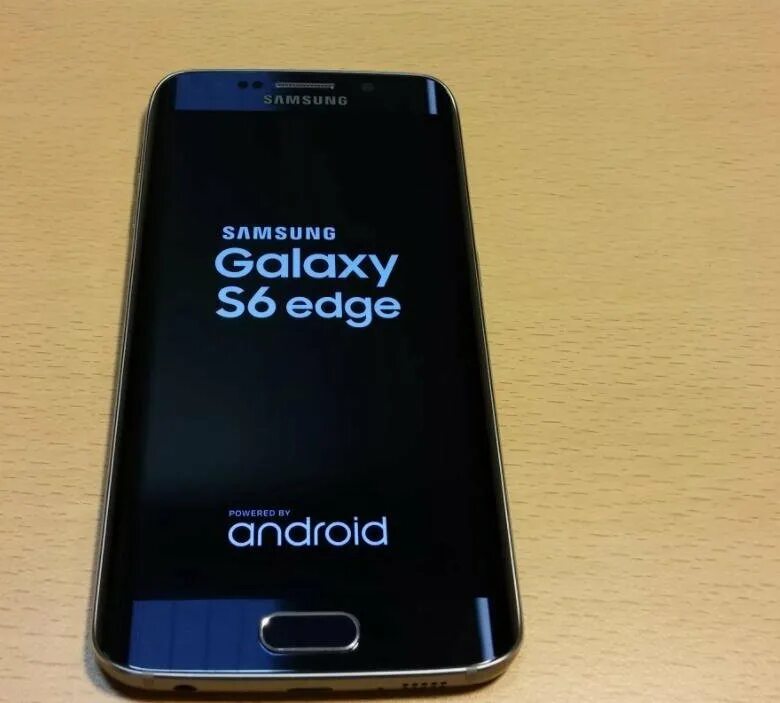 Galaxy flip 5 зарядное устройство. Презентация samsung. Гелакси бадс приложение. Samsung galaxy a02 nfc. Tips samsung.