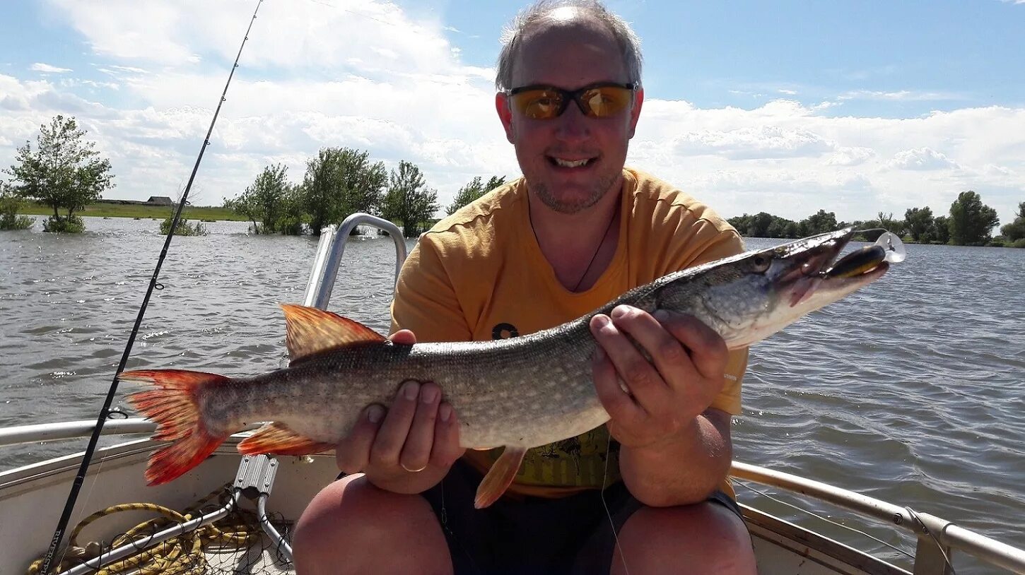 база глаголь астрахань. астрахань волга рыбалка. рыбалка рейтинг. щука-маскинонг. астраханская рыбалка.