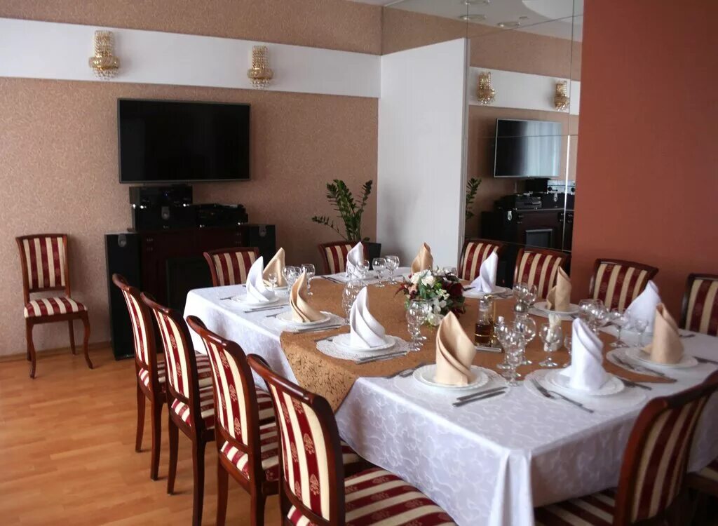 свадьба в вязниках. кафе в вязниках. украшение зала на свадьбу в вязниках. вязники гостиница вязники. гостиница вязники владимирская область ул комсомольская.