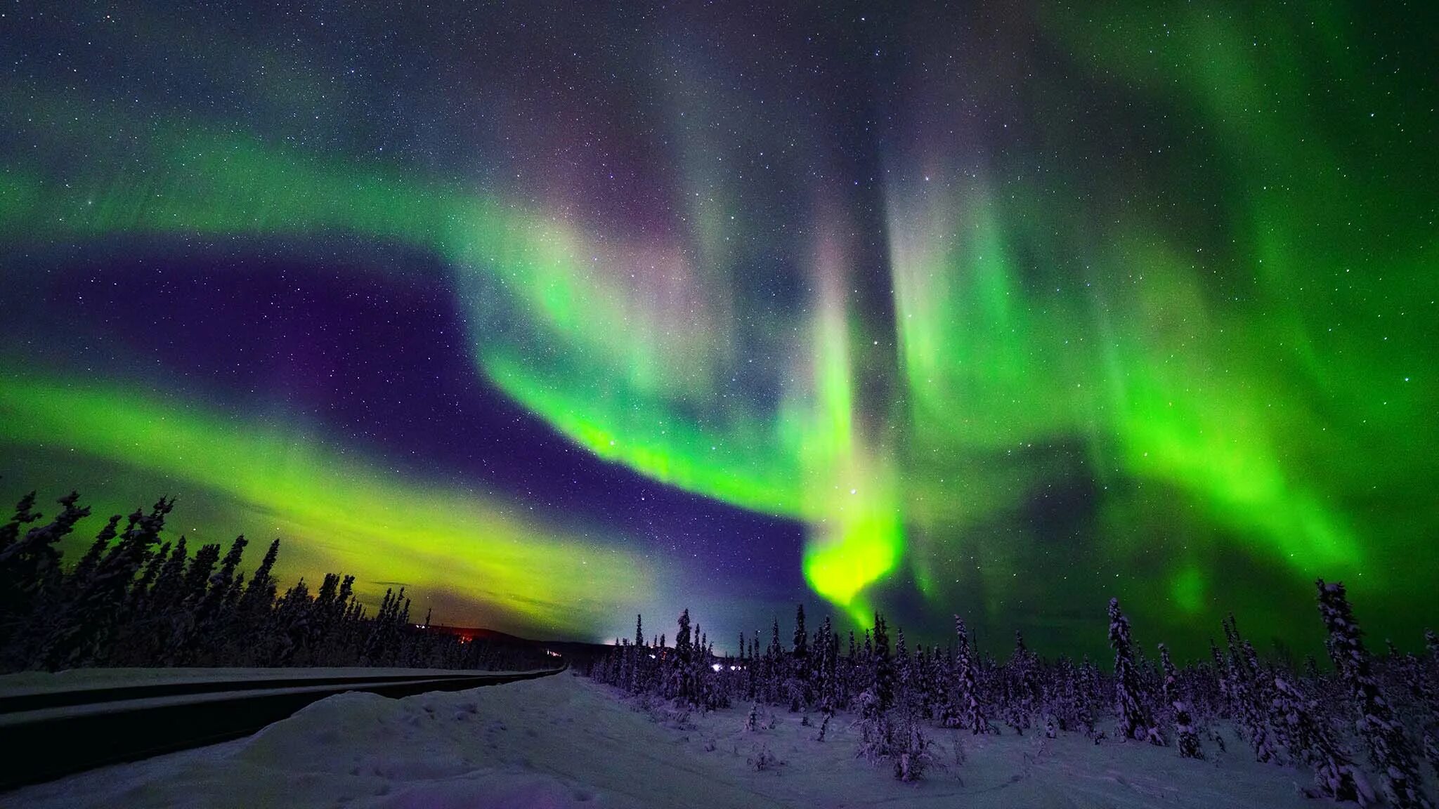 Полярное сияние в норвегии. Город где северное сияние. Полярное сияние аврора бореалис. Паанаярви северное сияние. Северное сияние в спб 2023.