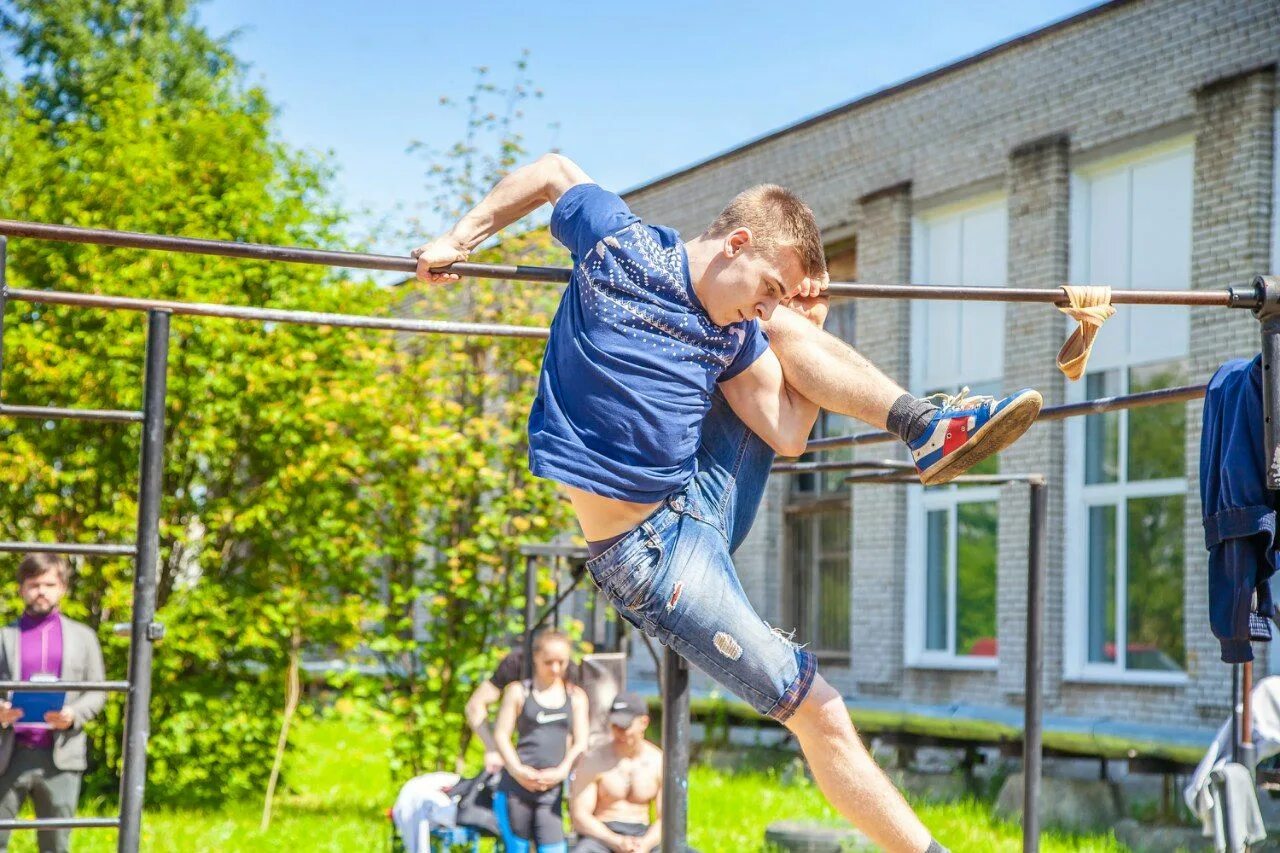 Городские соревнования. Street Workout соревнования. Уличный воркаут соревнования. Соревнования в Сланцах воркаут. Стерлибашево воркаут соревнования.