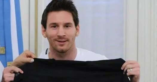 Месси палестина. Стикеры месси реалистичные. Messi еврей. Месси у стены плача. Месси палестина.