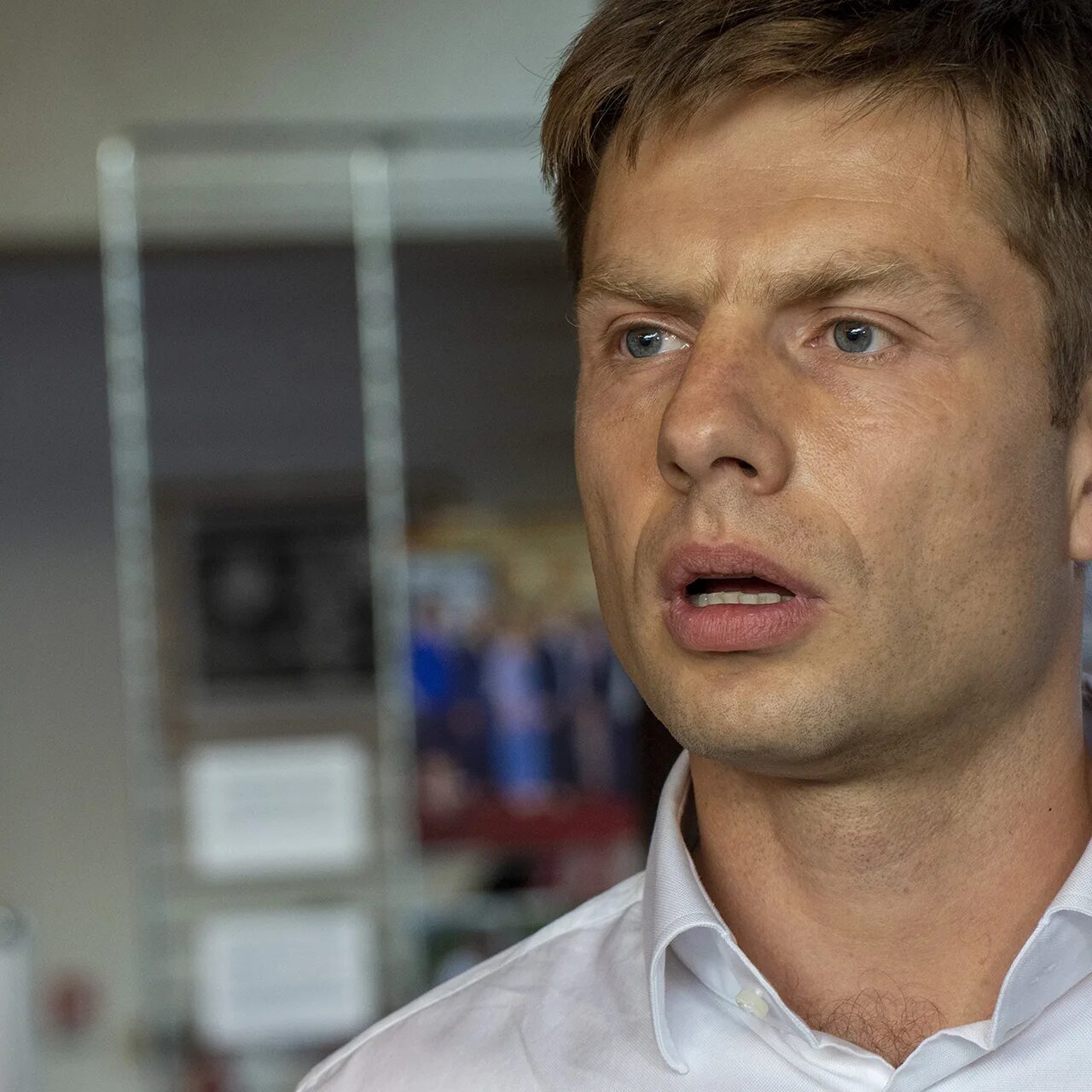 Гончаренко лайф ютуб последнее. Гончаренко украина. гончаренко депутат.