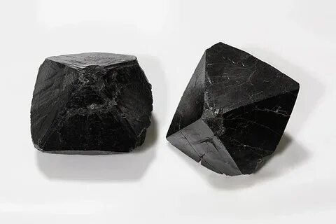 Негативный камень
