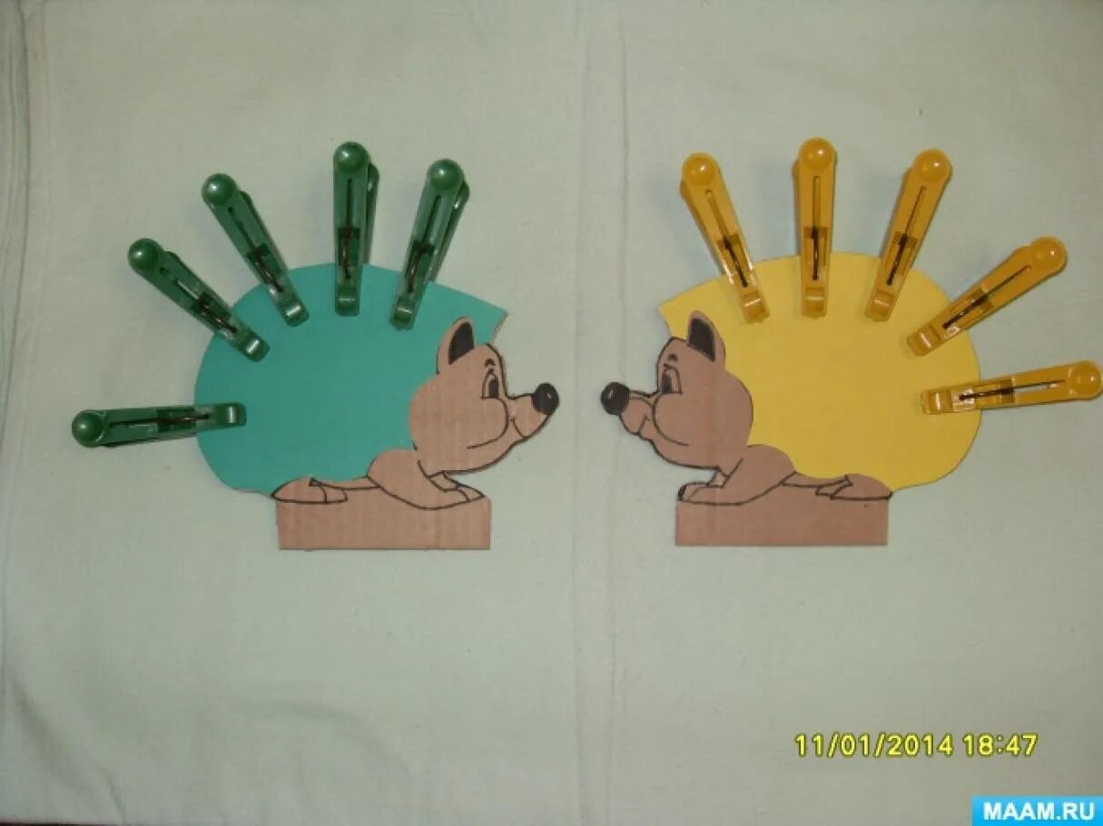 Игра про ёжика для детей. Поделки для игр своими руками. Игры на липучках. Дидактическая игра ежик. Разноцветные ежики.