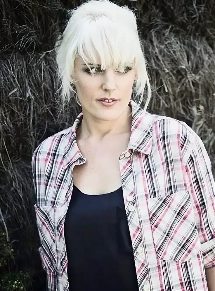 Ellie lawson. Raz nitzan, ellie lawson - beyond time (c-systems remix). Ellie lawson. Ellie lawson фото. Stargazers ellie lawson.