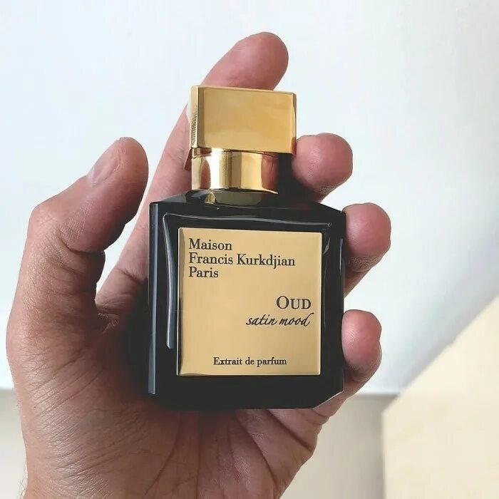 Maison Francis Kurkdjian oud Satin mood. Satin oud Kurkdjian. Francis Kurkdjian oud Satin mood extrait de Parfum.. Maison Francis Kurkdjian oud extrait.