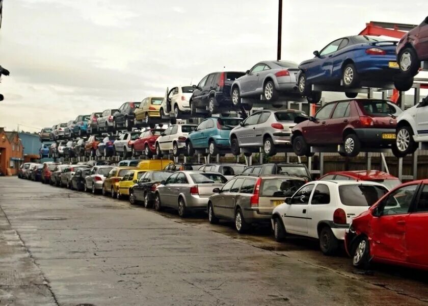 авторазборка запчасти. авторазбор немецких авто. контрактные автозапчасти. авторазборки авто. разбор форд дорожная улица.