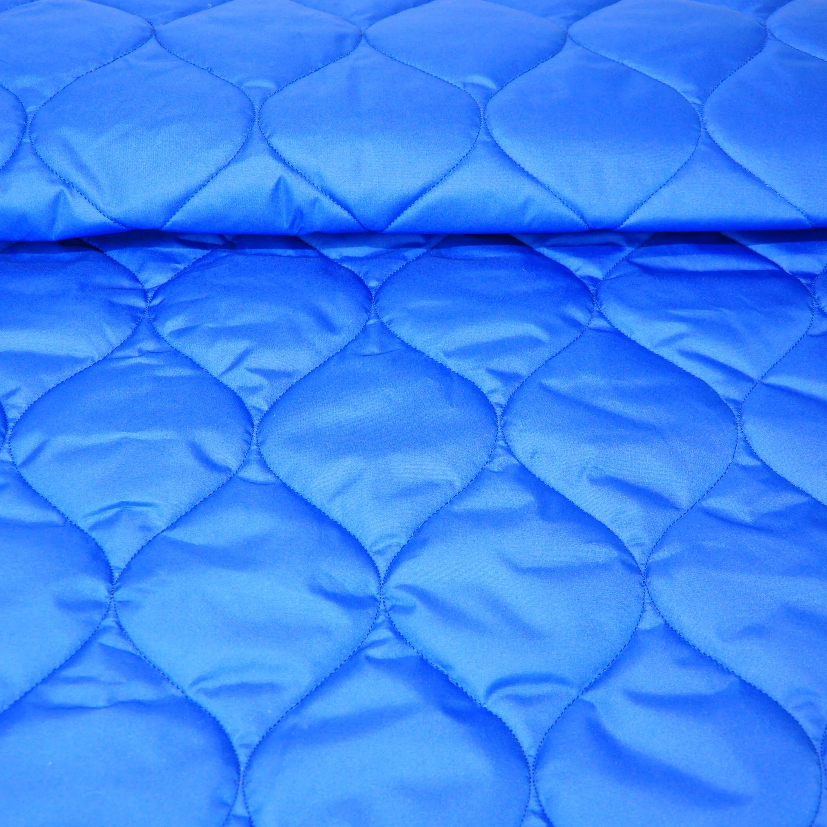 Подкладка на синтепоне. Ткань курточная стеганая на синтепоне. Стеганая плащевка. Двухсторонняя плащевка. Стежка плащевки.