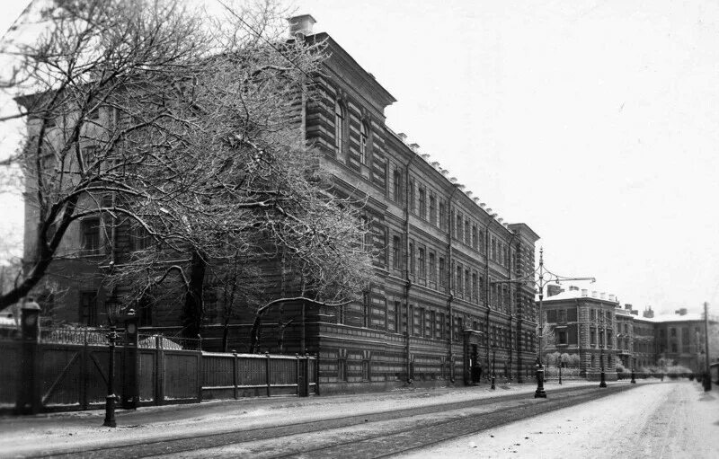 Студенты базель университет 1891. Университет в спб 20 века. Министерство народного просвещения 19 век. Санкт-петербург васильевский остров, пту 55. Техническое училище 86 васильевский остров.