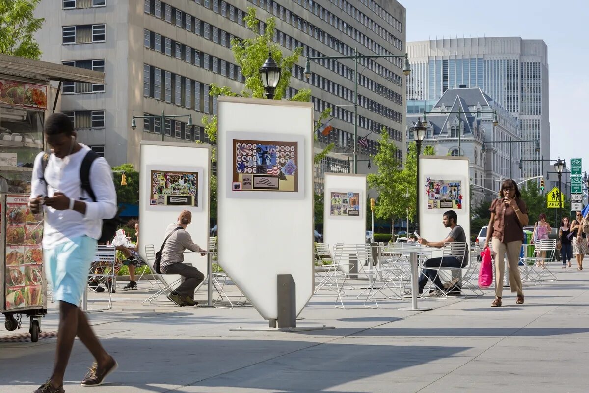 Public display. Public art objects in australia. art public photo session.