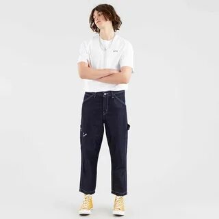 Levis tapered