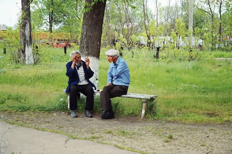 В селе мы сидим на веселе