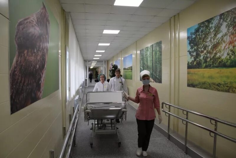 Санпропускник в больнице. Улица космонавтов 37 липецк. Гуз «липецкая областная клиническая инфекционная больница». Терапивтическое отделение. Санпропускник в приемном отделении больницы.