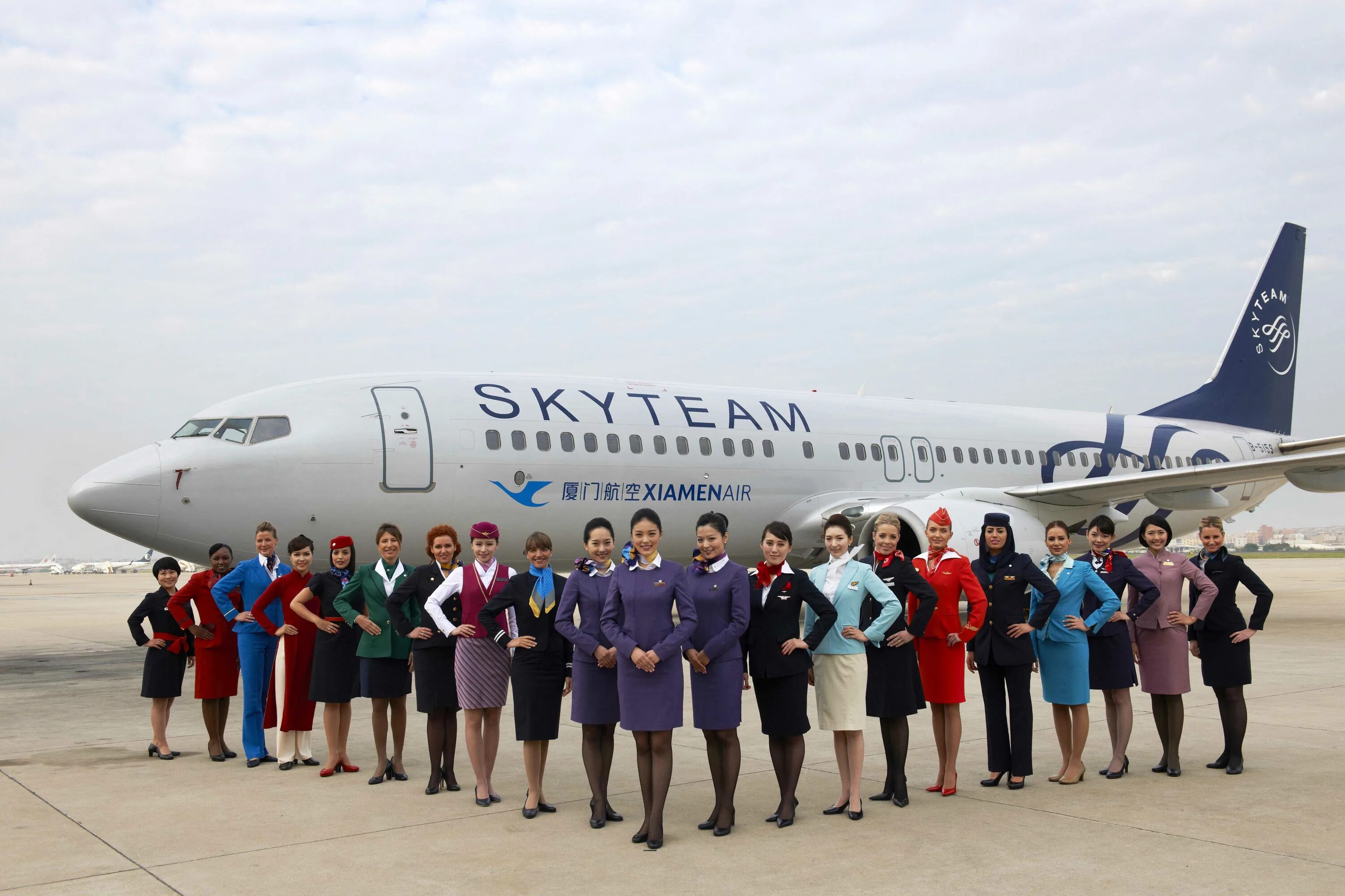 Авиакомпания полетим. Skyteam авиакомпании участники. skyteam alliance участники. авиакомпания арабия эйр арабия. арабия аирлинес а380.