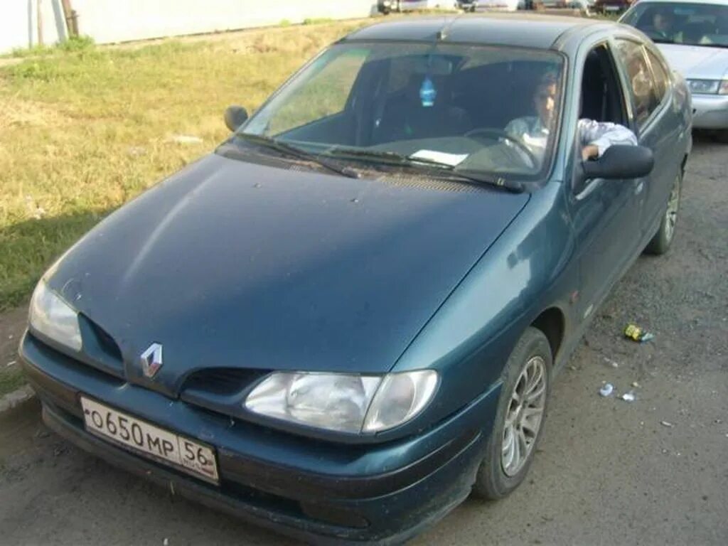 Рено Меган 1 1998. Renault Megane 1998. Рено Меган 1998. Рено Меган 1998 года.