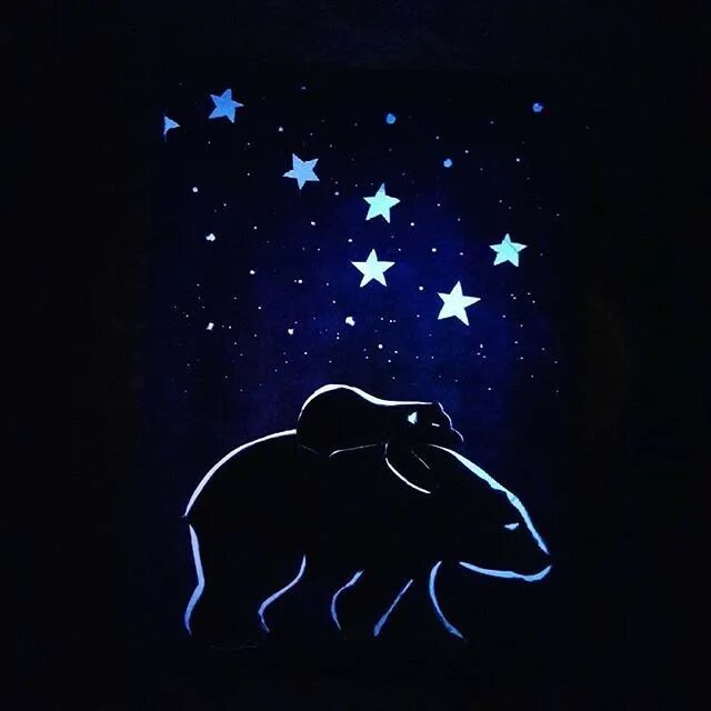 Большая медведица 2024. Медведица Созвездие Умка. Медведь и звездное небо. Медвежонок и звездное небо. Большая Медведица силуэт.
