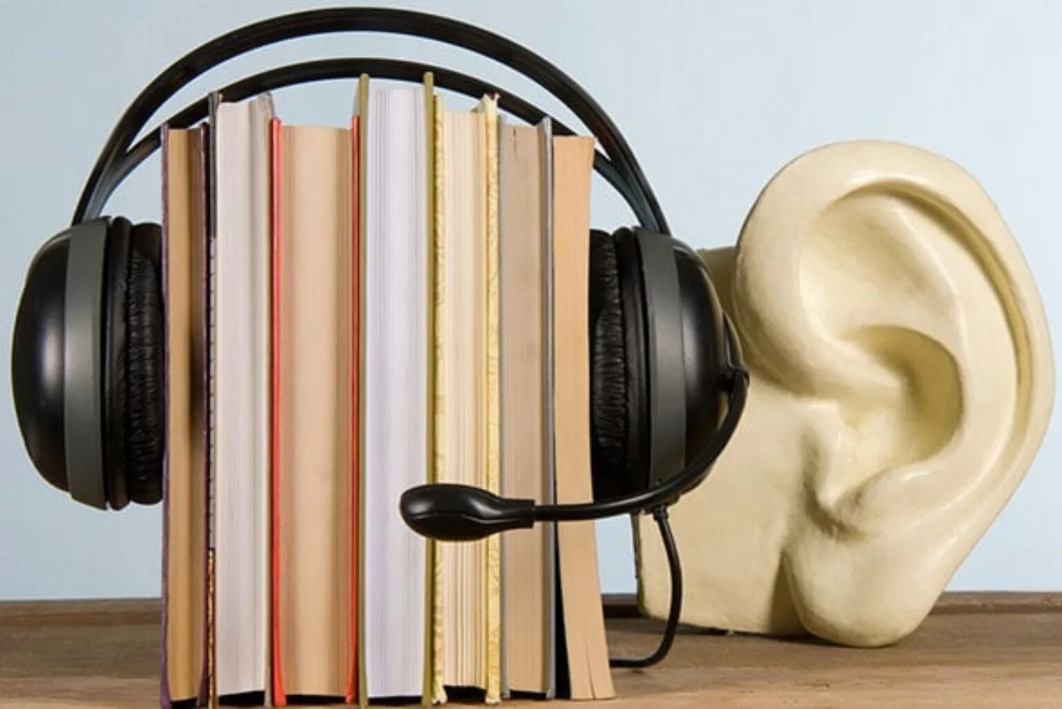 Читай и слушать книги