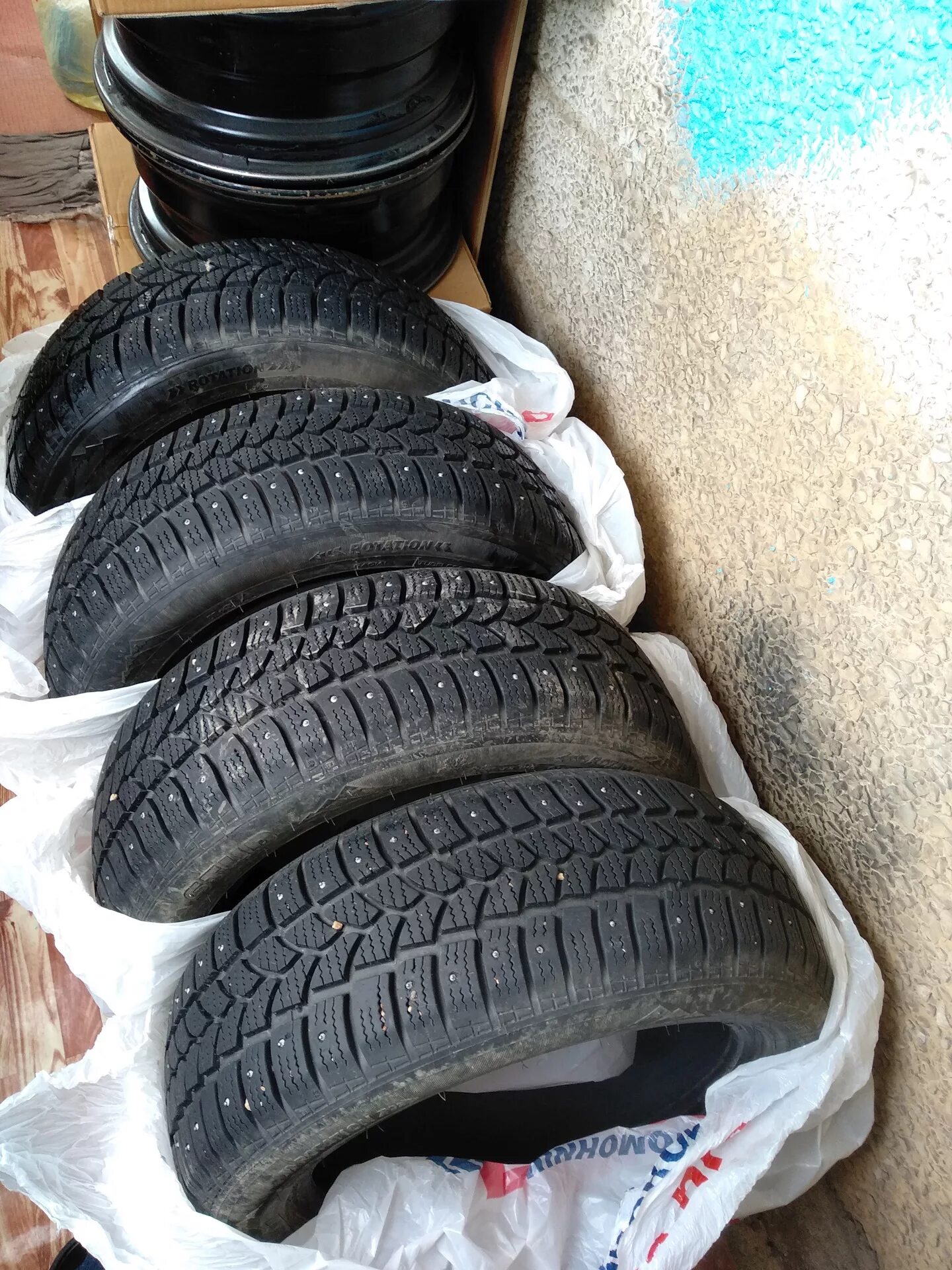 205/55р16 continental contiicecontact 2 94т шип. Continental icecontact 2 205/55 r16. Hakkapeliitta r2 205/55 r16. Pirelli ice zero 205/55 r16. Ultragrip 600 205/55 r16.