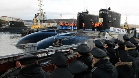 Подводная лодка моряки