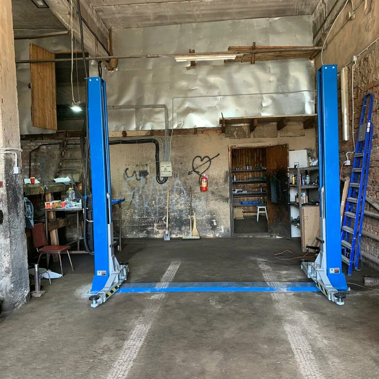 паркинг "автосервис". честный сервис автопилот. ралли сервис митино. митинская автопилот. дубравная 23 автосервис.