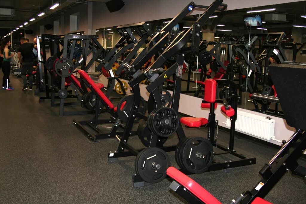 реформа шахты фитнес клуб. хбк шахты спортзал. александрия омск спортзал. спарта дмитров тренажерный зал. тренажерный зал железо.