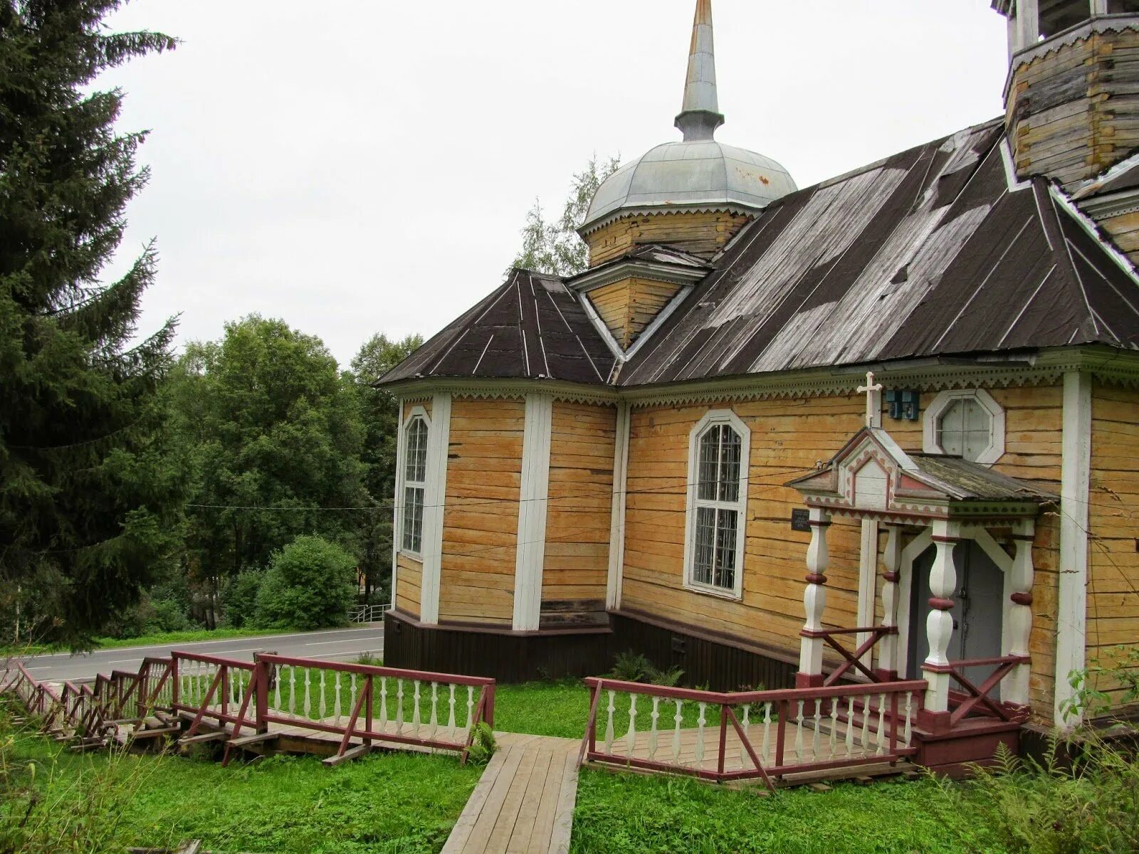 Церковь апостола Петра Карелия. Церковь апостола Петра в Марциальных Водах. Марциальные воды Петрозаводск. Марциальные воды храм.