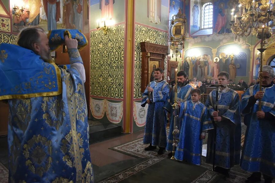 Примикирий архиерейский купить. Примикирий архиерейский. Красивые богослужебные фото архиерейских служб. Литургия 23. Литургия 23.